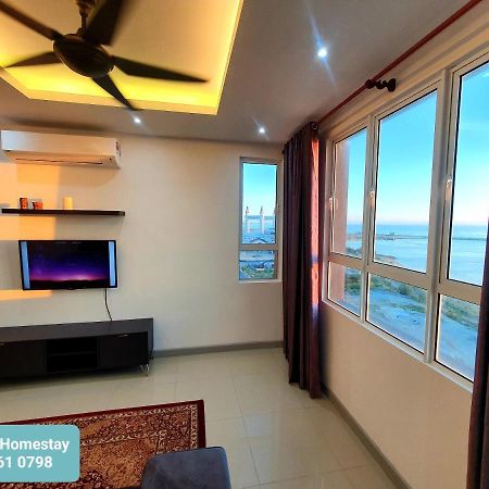Bradong Homestay - Musllm Only, 3 Queen Bedrooms, Seaview, Infinity Pool, Gym, Near Drawbridge & Ktcc Mall Kuala Terengganu Eksteriør bilde